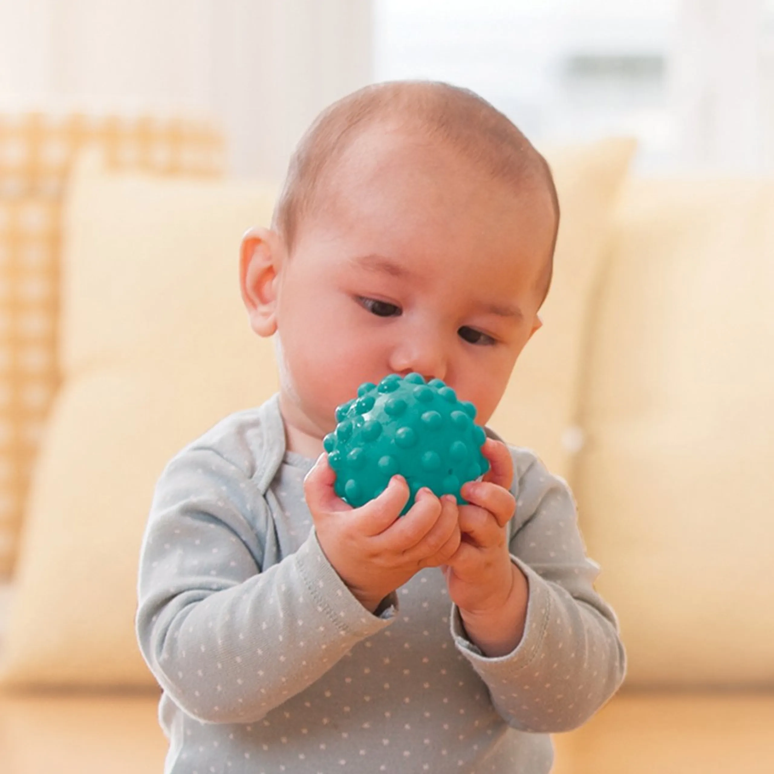 Textured Muliti-Ball Set - Suitable for 6 months and above 6-piece