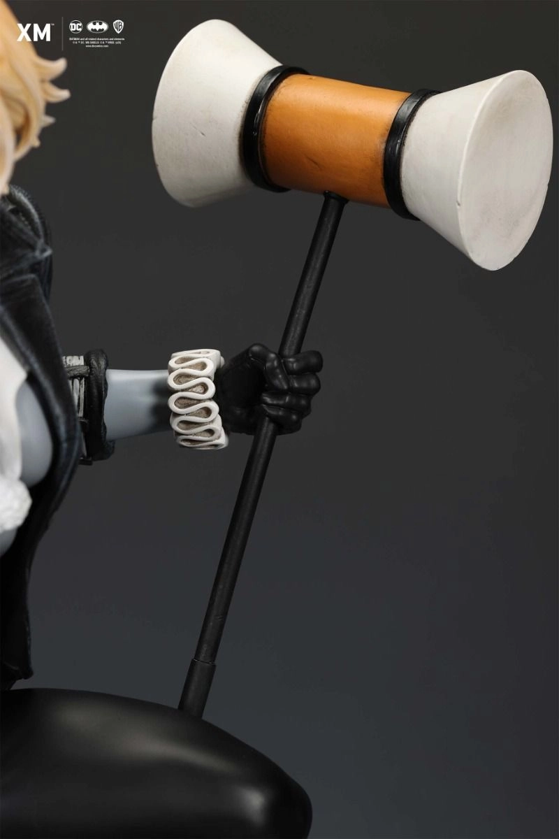 Harley Quinn - Batman: White Knight