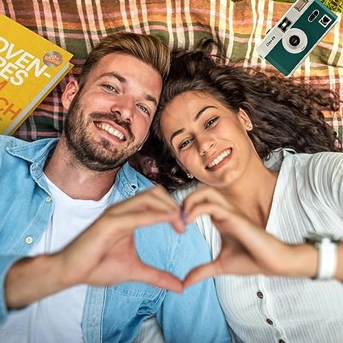 Ultra F9 - 35mm Reusable + Ultramax 35mm - 36 Exposures + Tips Card