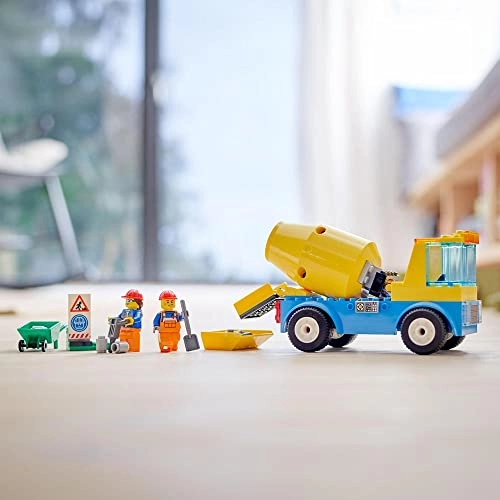 City Cement Mixer Truck (60325) - Great Vehicles