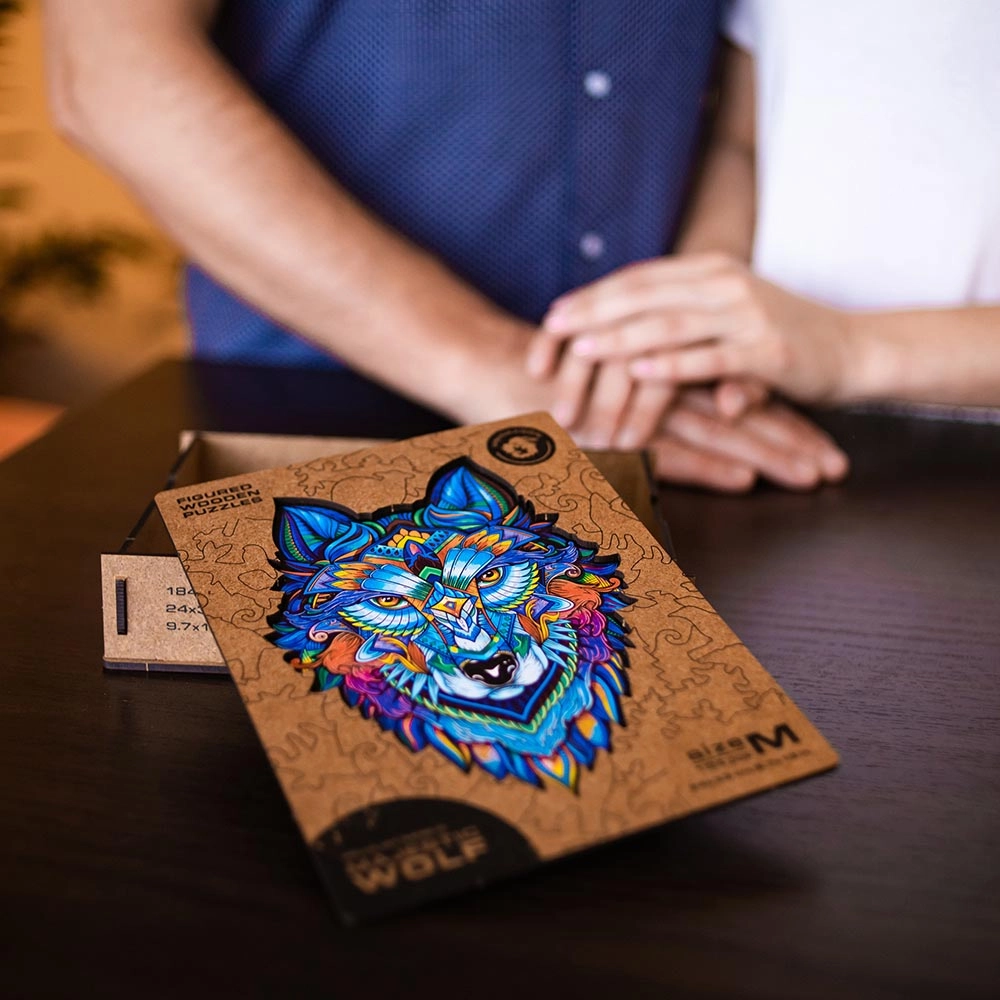 Majestic Wolf Wooden Puzzle (4107390-WOLF_KS) - 310 pcs