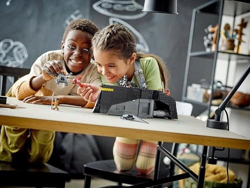 Marvel Black Panther: War on The Water (76214)