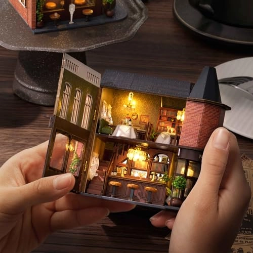 Miniature House Kit - Garden Restaurant