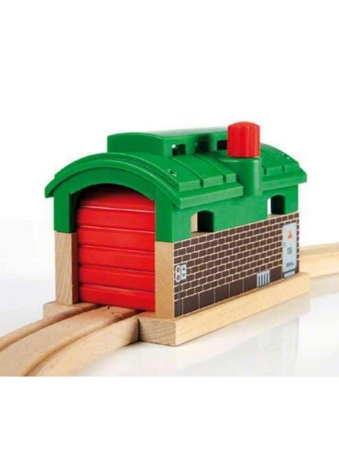World 33574 Train Garage - 1 Piece