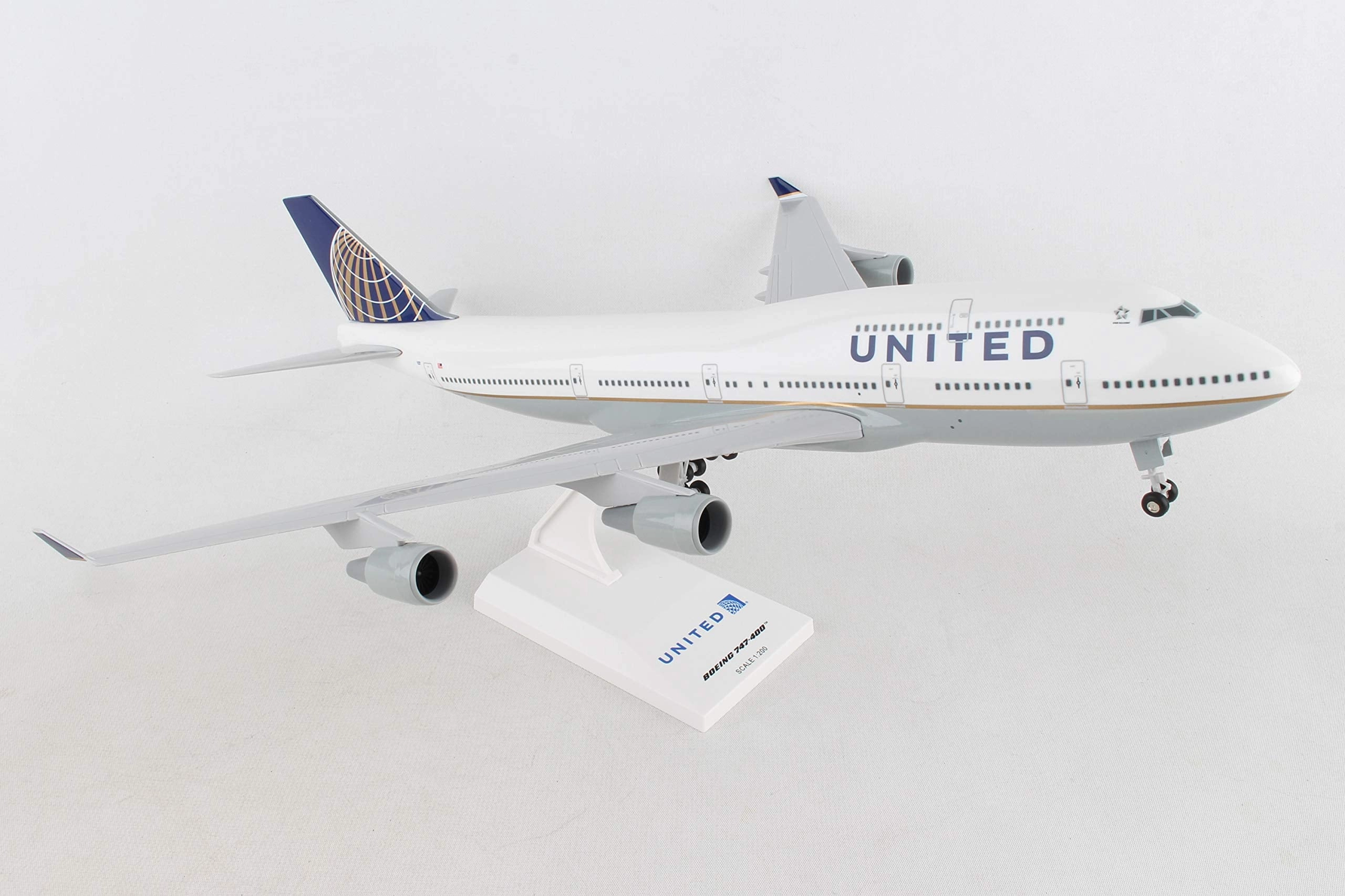 Daron United 747-400 Model Kit (747-400) - 1:200