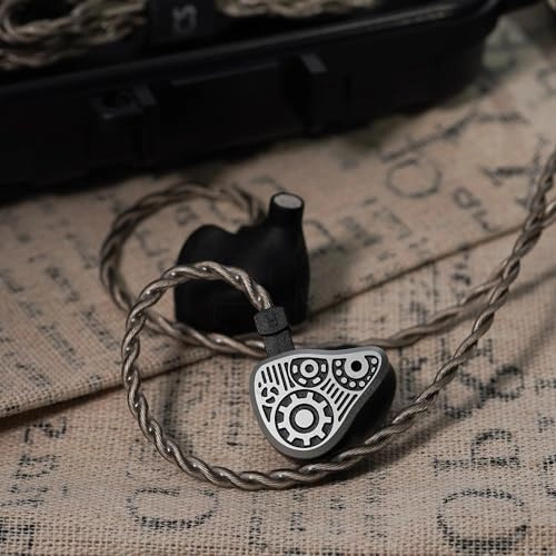 Dynaquattro Wired Earbud