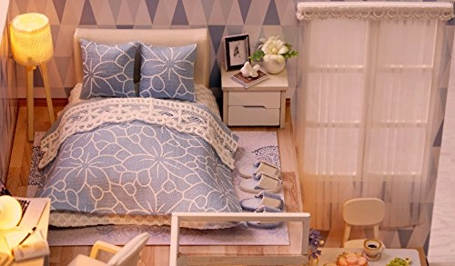 DIY Miniatures Dollhouse Kit - 1:24