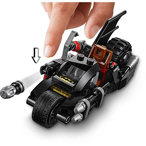 DC Batman Mr. Freeze Batcycle Battle (76118)