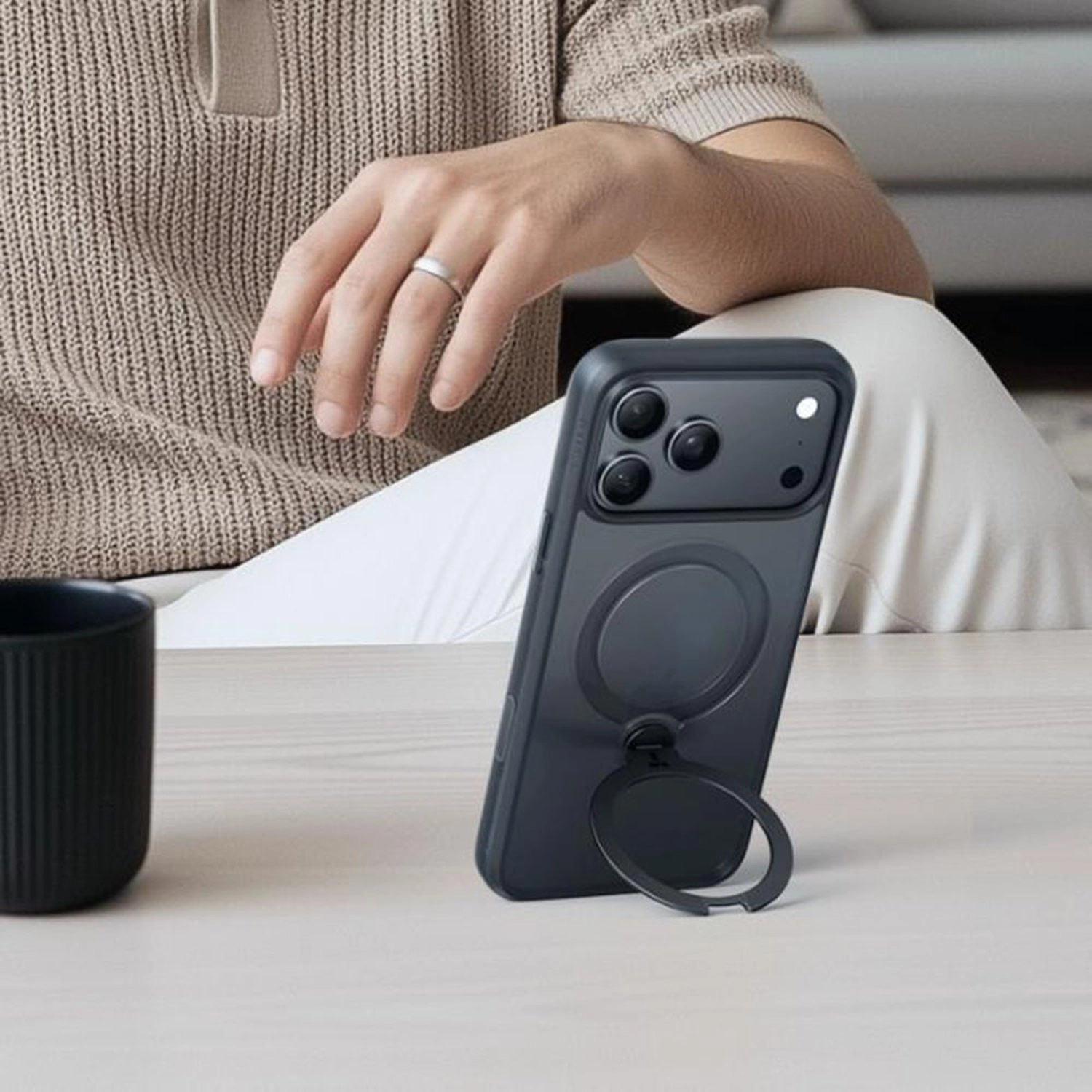 Ostand Spin Series Silicone Case with MagSafe for iPhone 17 Pro