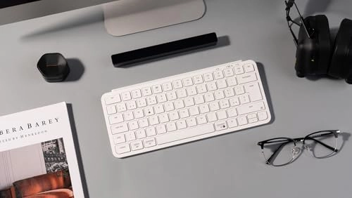 B1 Pro - International English Wireless