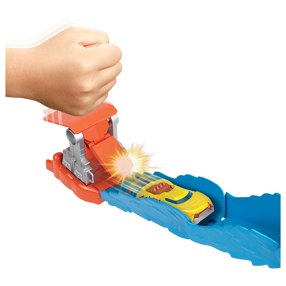 City Nemesis Gorilla Garage - 1 vehicle 4 years