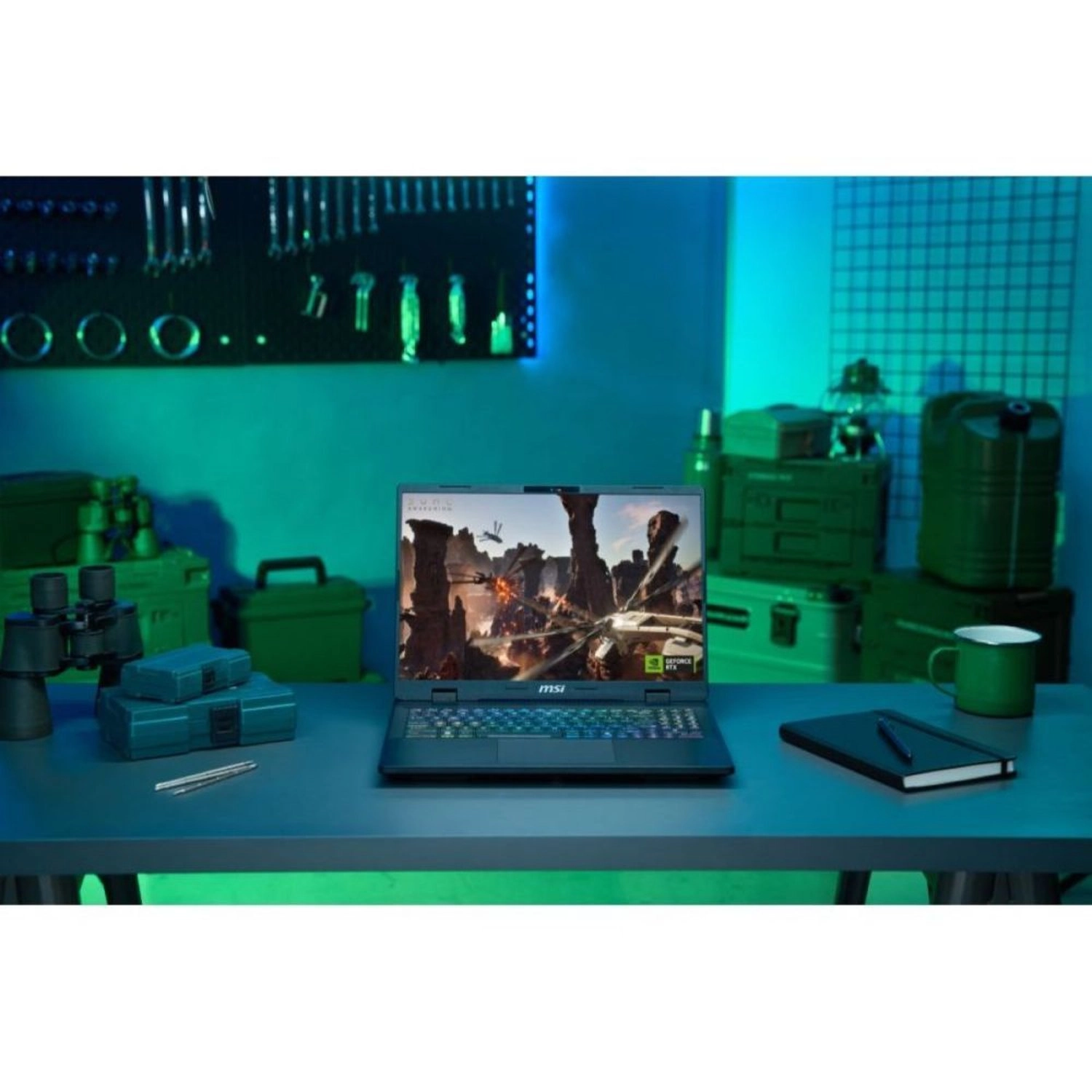 Crosshair 17 HX 9S7-17T423-051 - 17'' Core Ultra 9 275HX 32GB DDR5 1 TB SSD