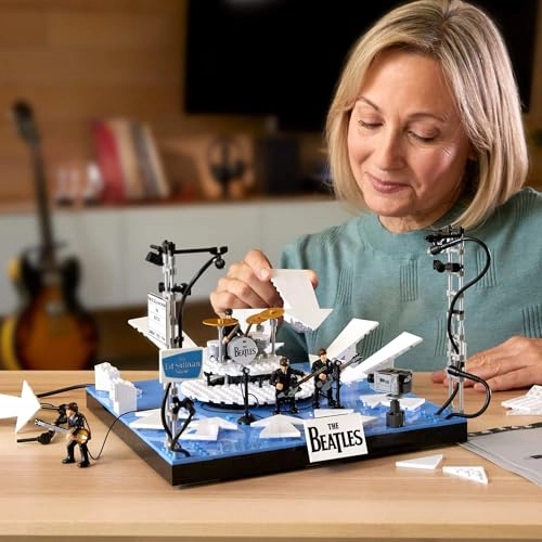 The Beatles Building Set - Buildable Rock Band