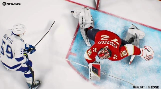 NHL 26 - PlayStation 5 + CD Storage Case