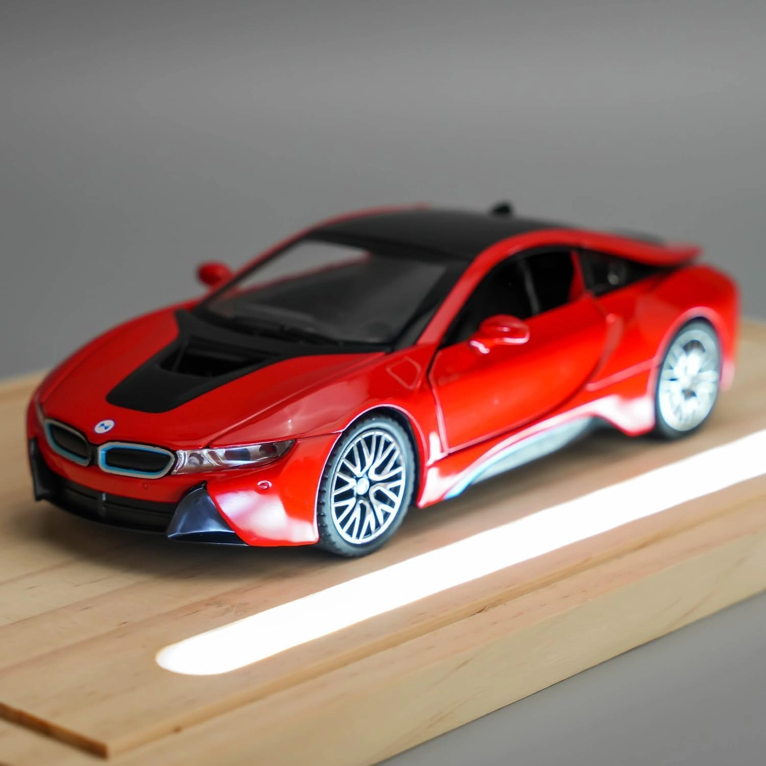 BMW i8 1:32 - 1pcs