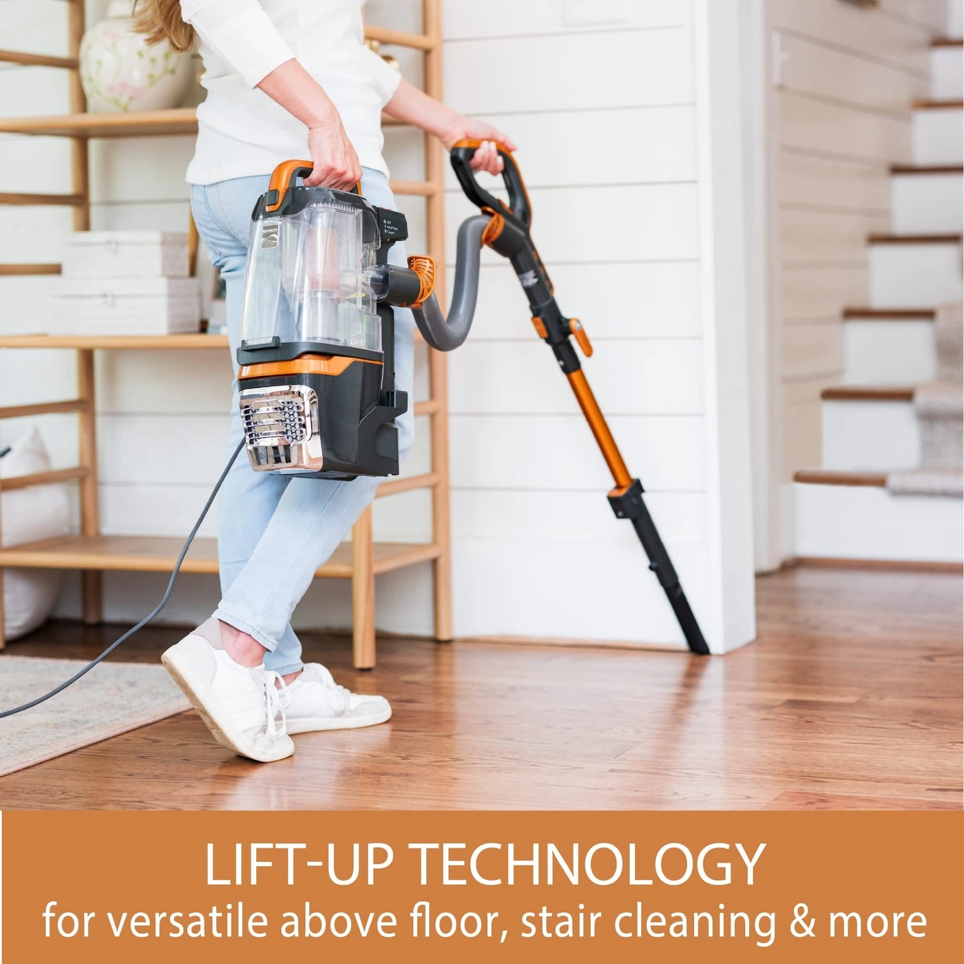 Featherlite LiftUp Bagless Upright Vacuum (DU4080)