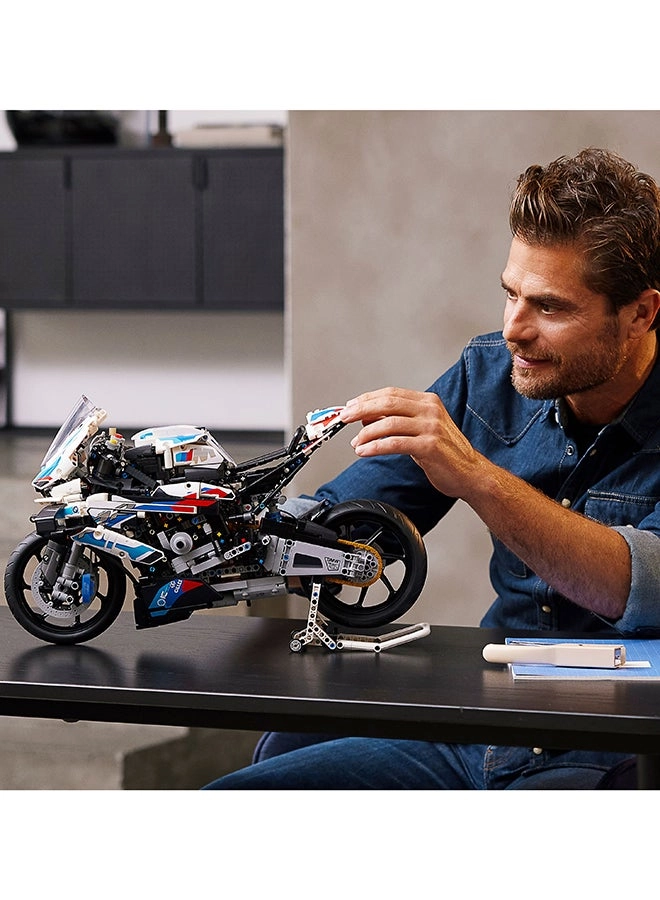 Technic BMW M 1000 RR (42130)