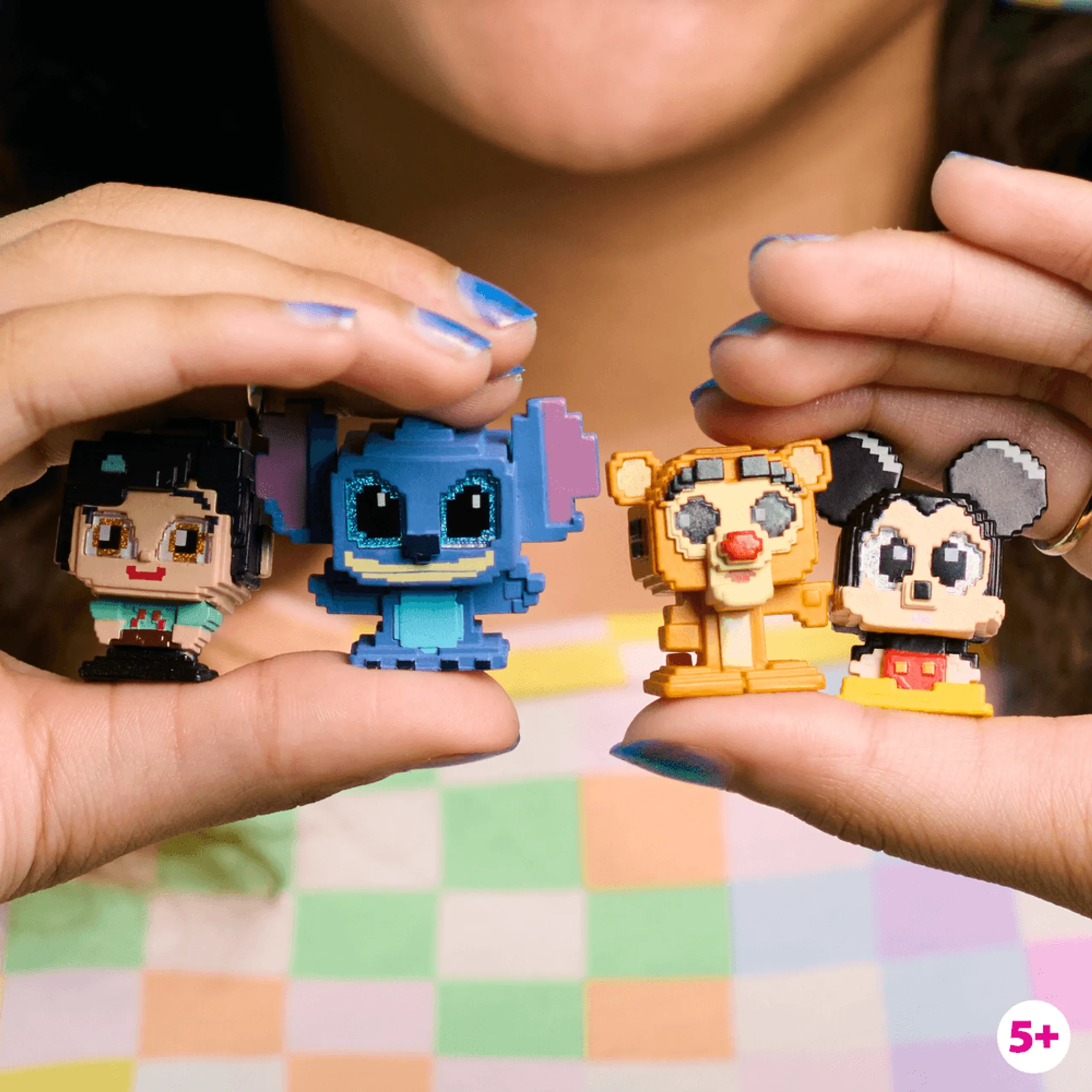 Doorables Multi Peek Pixel Collectible Action Figures (29464294-44856) 5-7 pcs
