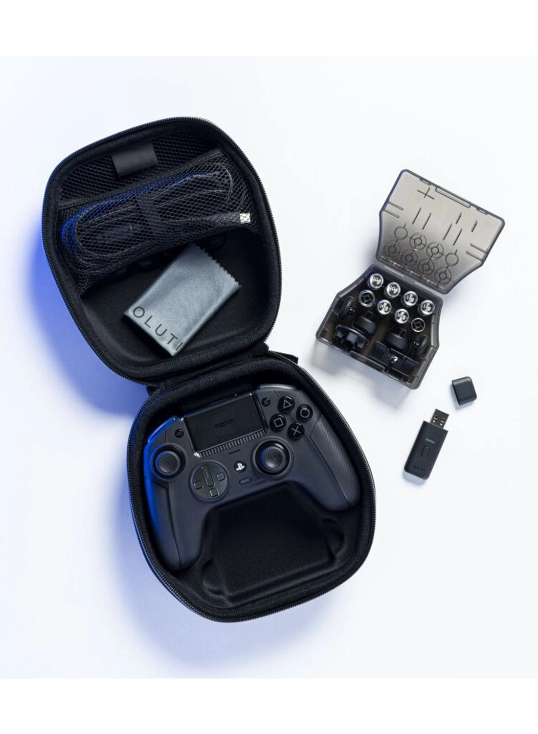 Revolution 5 Pro (PS5/PS4/PC) Black
