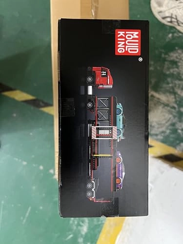 Sports Car Transporter (FTDE-24078-0422)