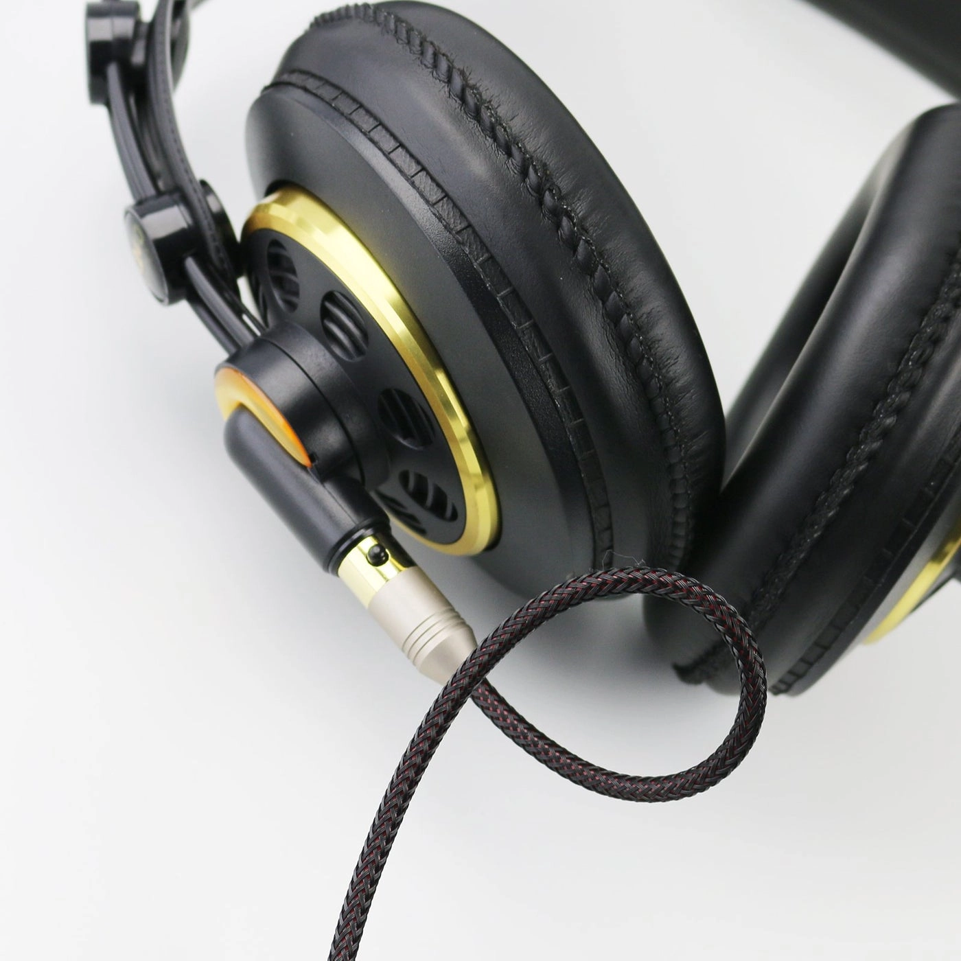 Replacement Audio Cable for AKG K240, K240S, K240MK II, Q701, K702, K141, K171, K181, K271s, K271 MKII, M220 and Pioneer HDJ-2000 - 2m/6.6ft