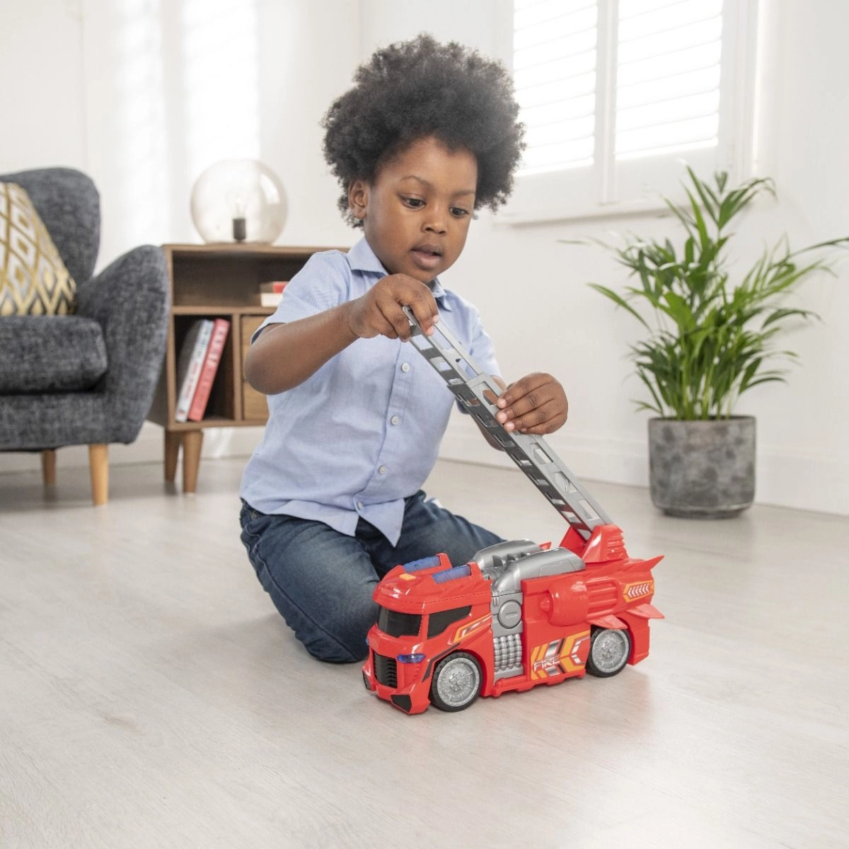 Mean Machines Light And Sound Fire Engine - Red 3+