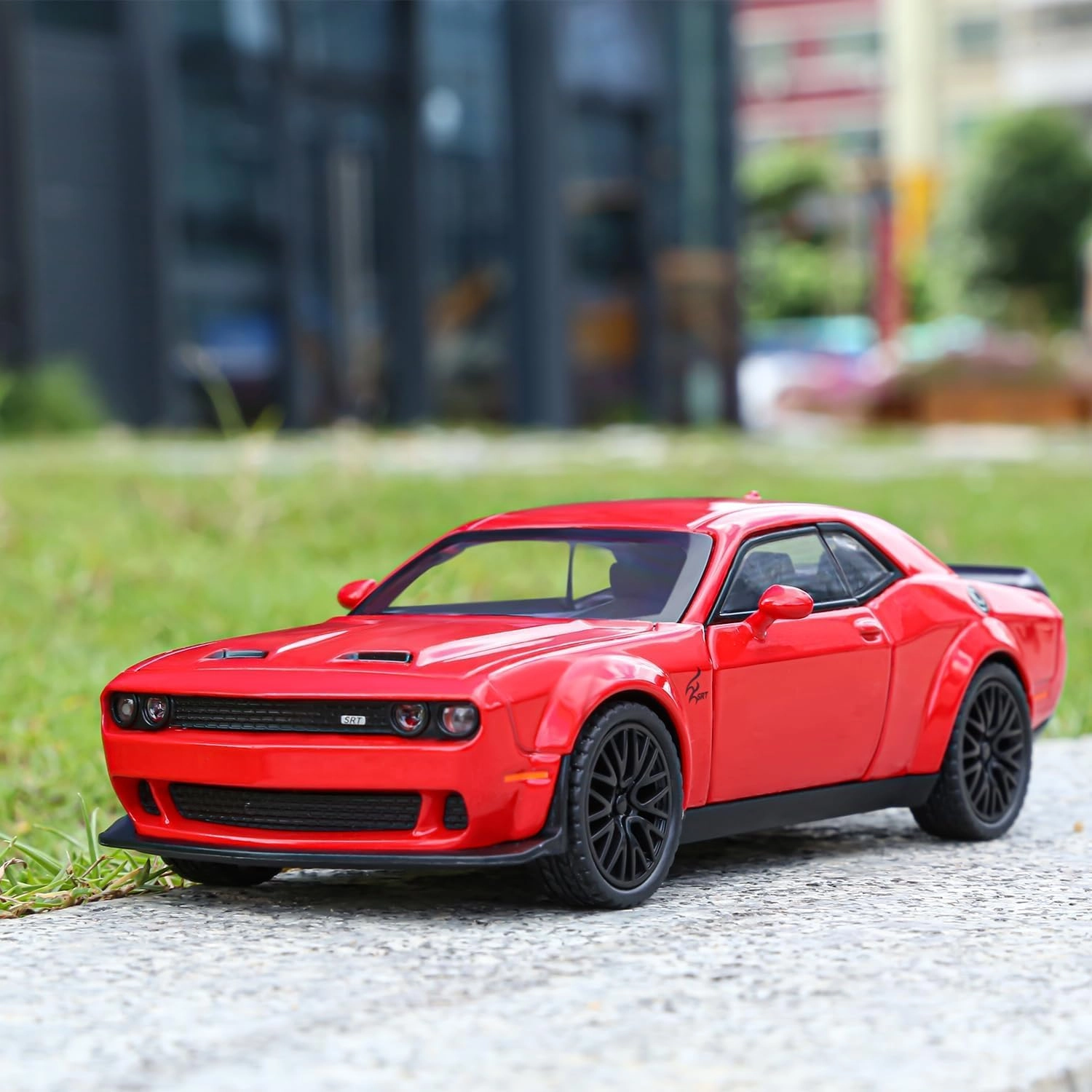 Dodge Challenger SRT - 1:24