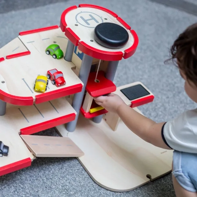 Parking Garage - 2 wooden cars