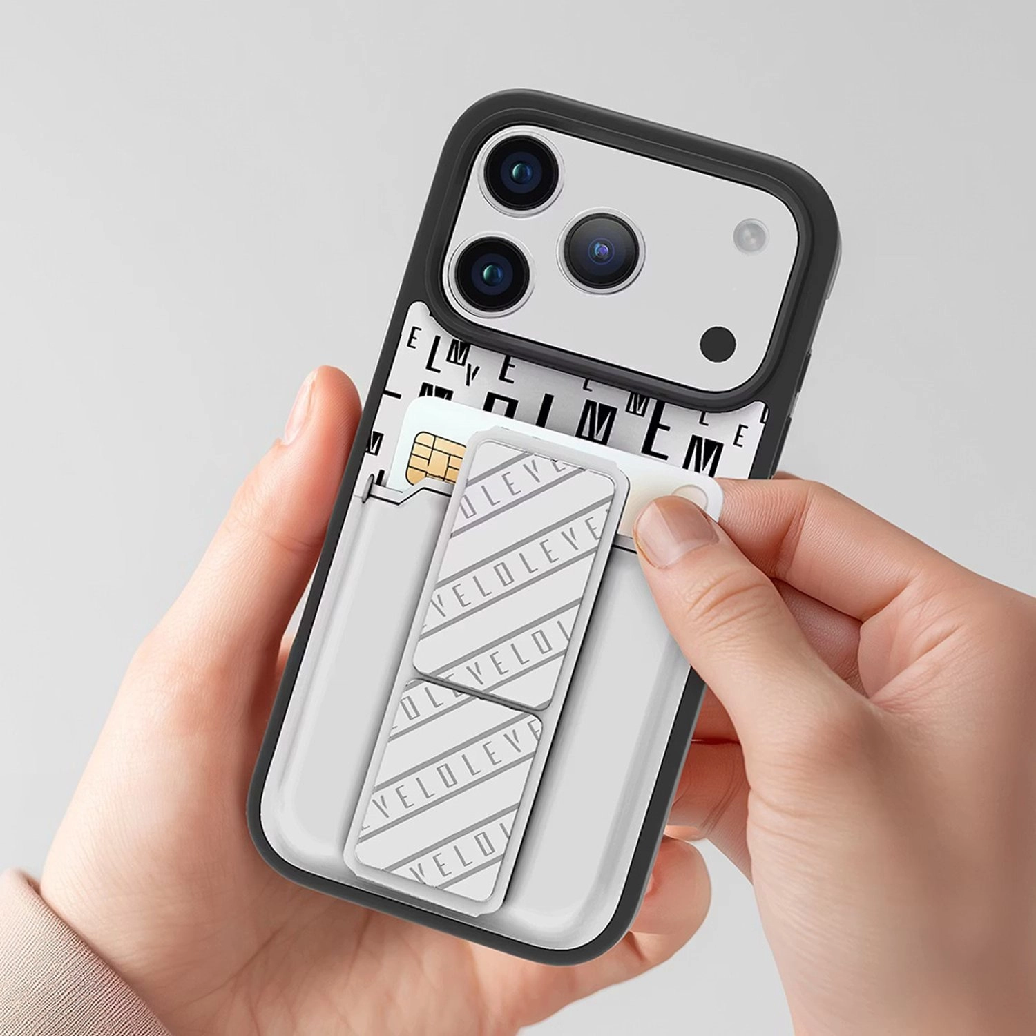 Morphix Cuero Gripstand Case for iPhone 17 Pro