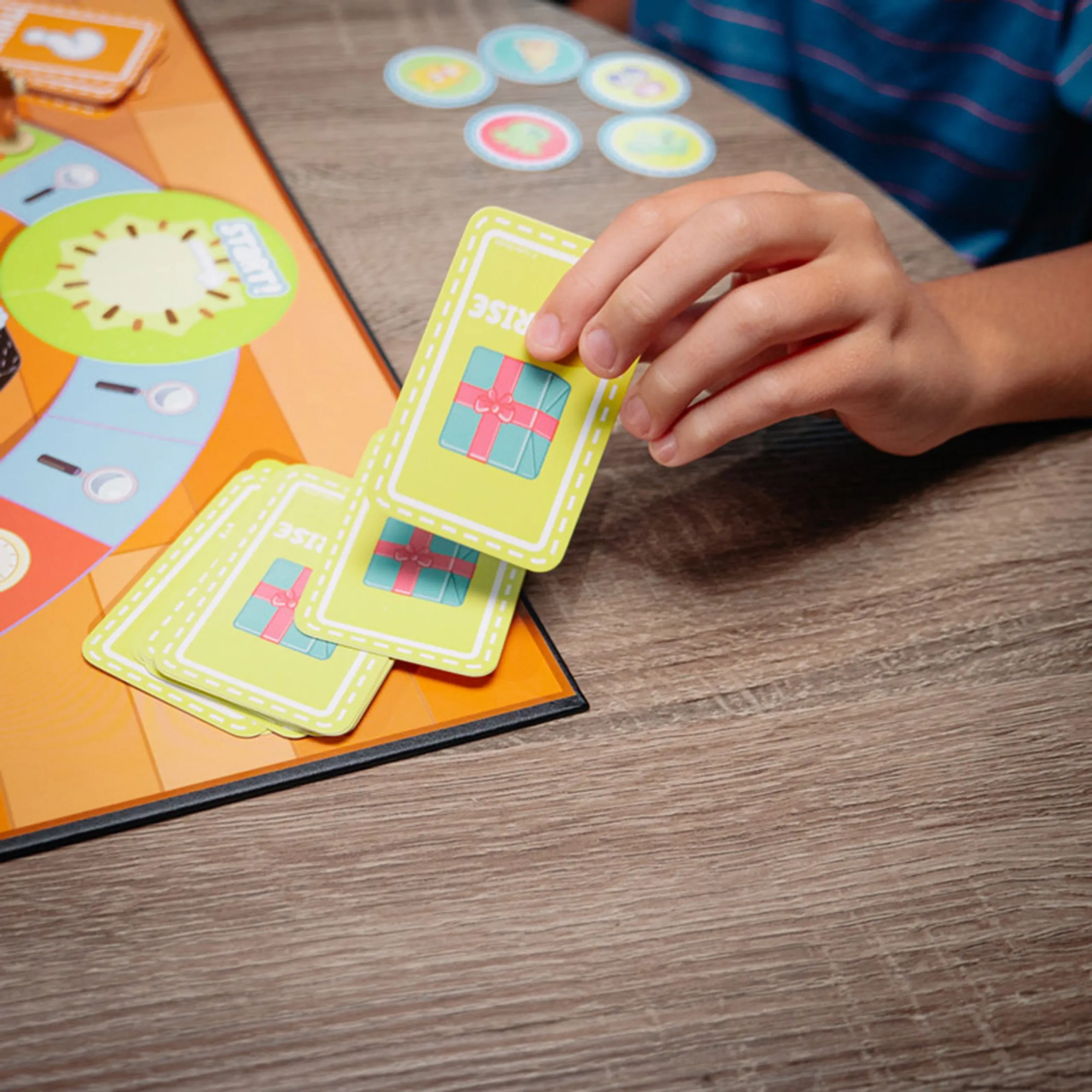 Scavenger Hunt Game - Suitable for 3 years & above