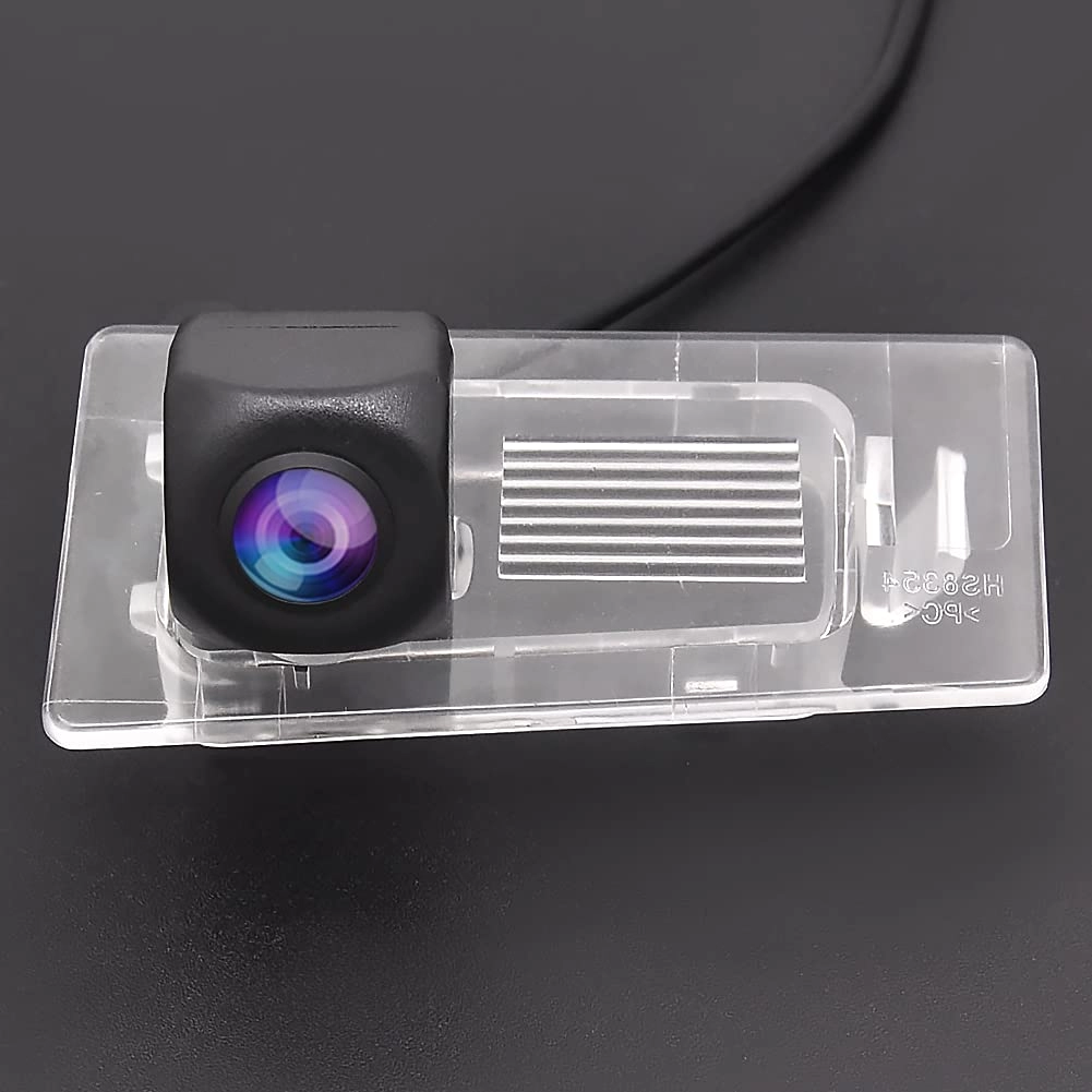 Rear View Reverse Backup Tracks Camera - 728 x 512