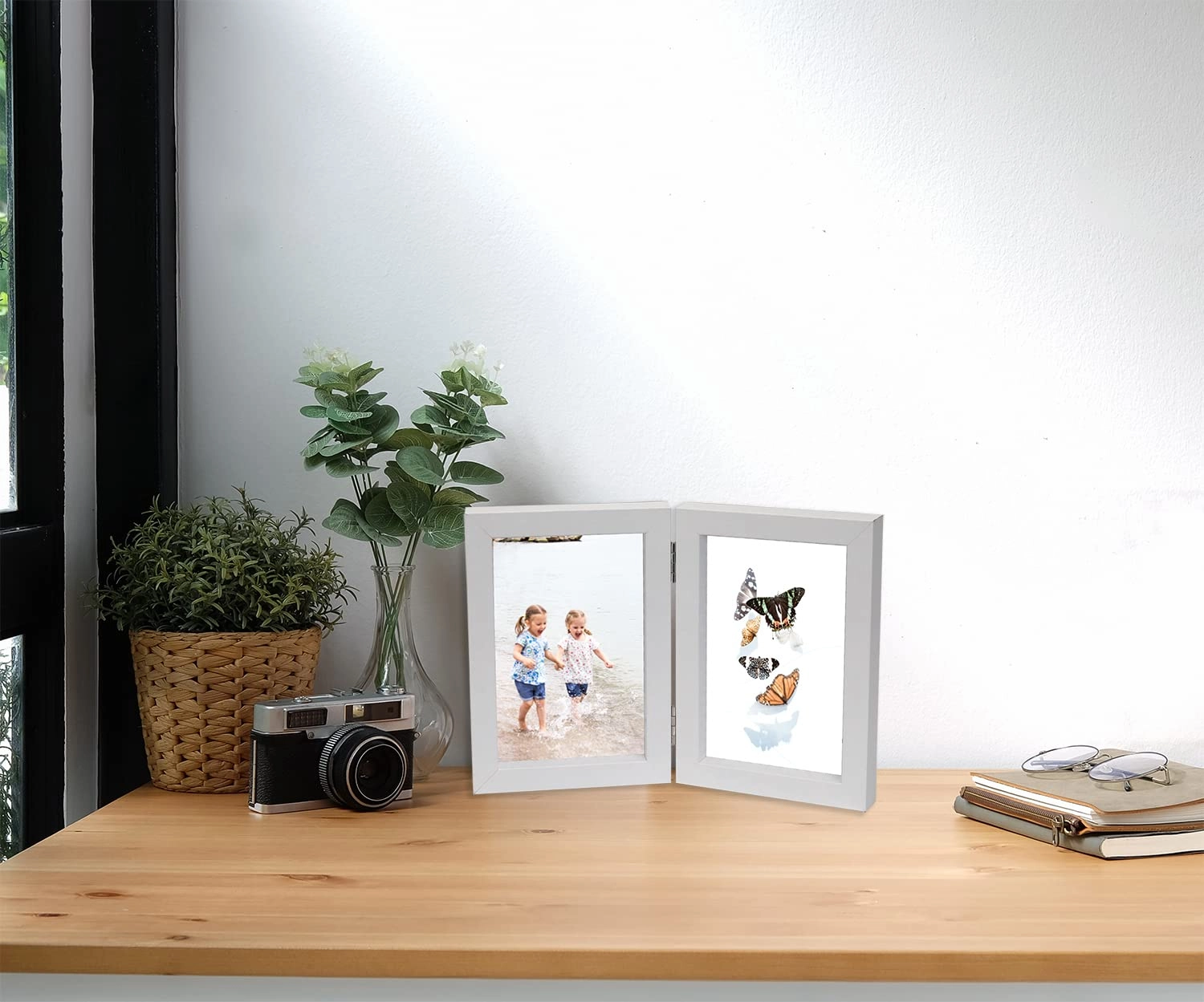 Hinged Double Photo Frame - 4x6'' 2