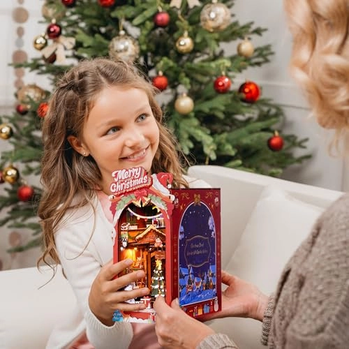 Book Nook - Christmas Indoor Scene