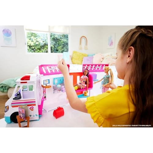 Transforming Ambulance and Clinic Playset - 20+ pcs