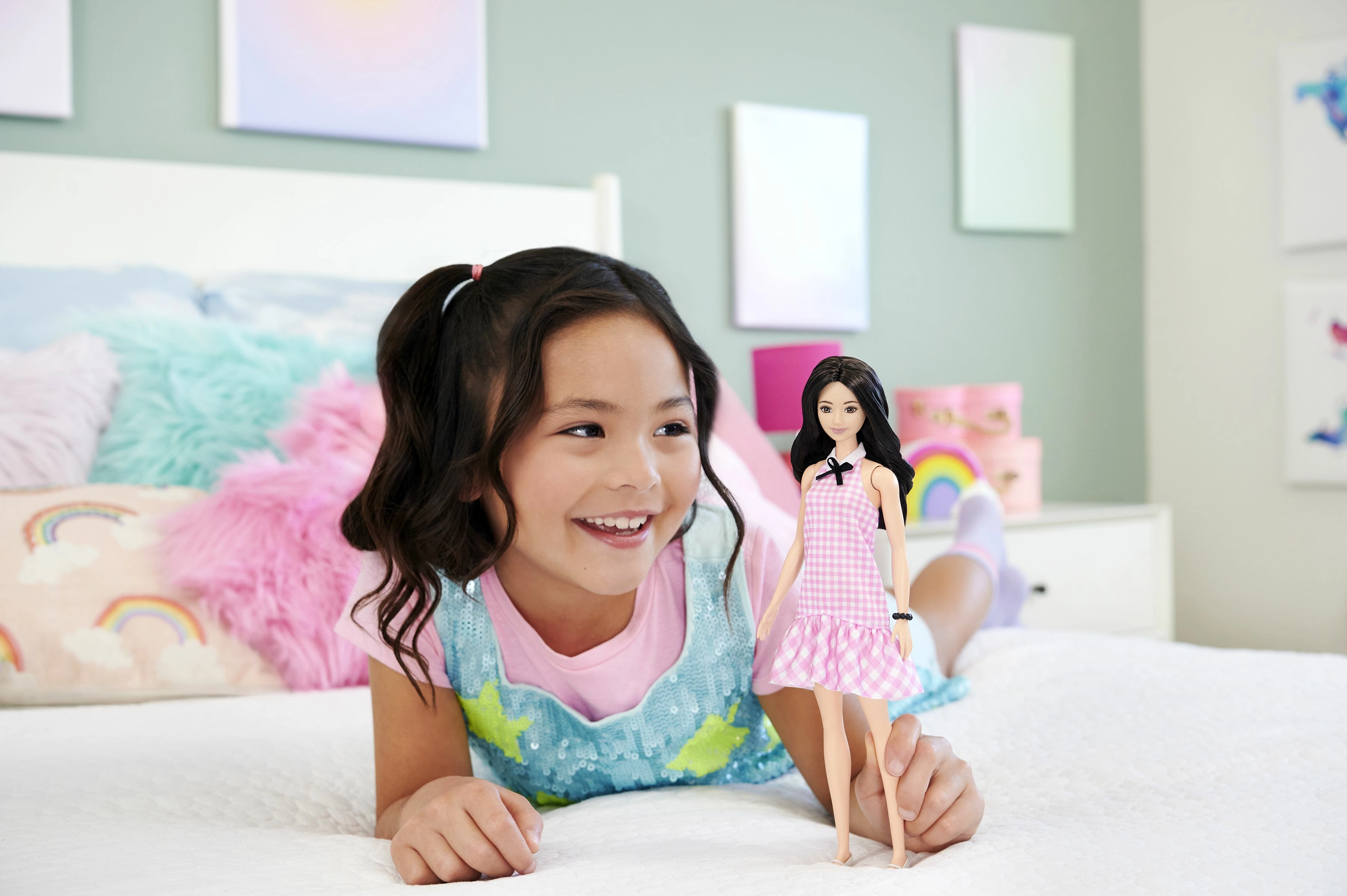 Barbie Fashionistas - Pink Rose Petite body Ages 3+