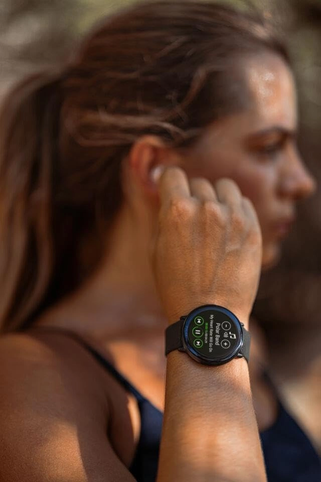 Ignite 3 43mm Stainless Steel GPS