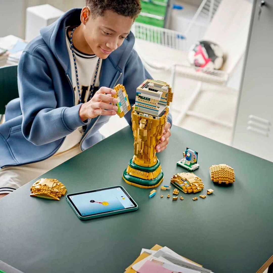 FIFA World Cup 2026 Official Trophy (43020)