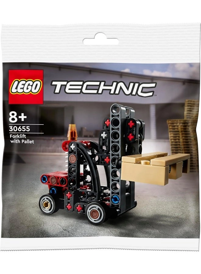 Forklift with Pallet (30655)