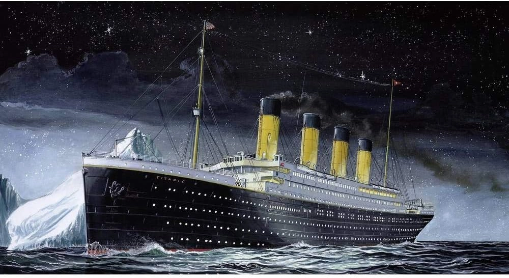 R.M.S. Titanic Model Kit (RV05804) - 1:1200