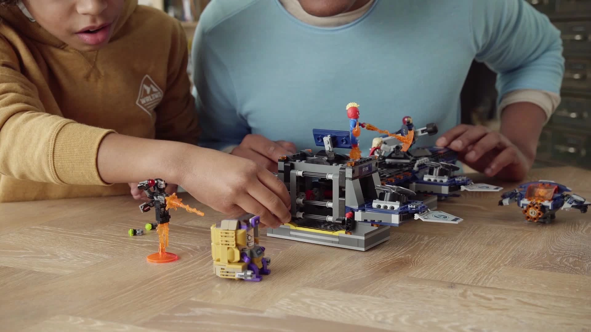 Marvel Avengers Helicarrier (76153)