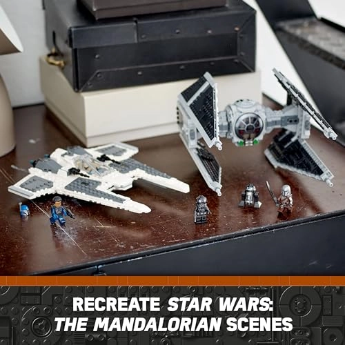 Star Wars Mandalorian Fang Fighter vs. TIE Interceptor (75348)