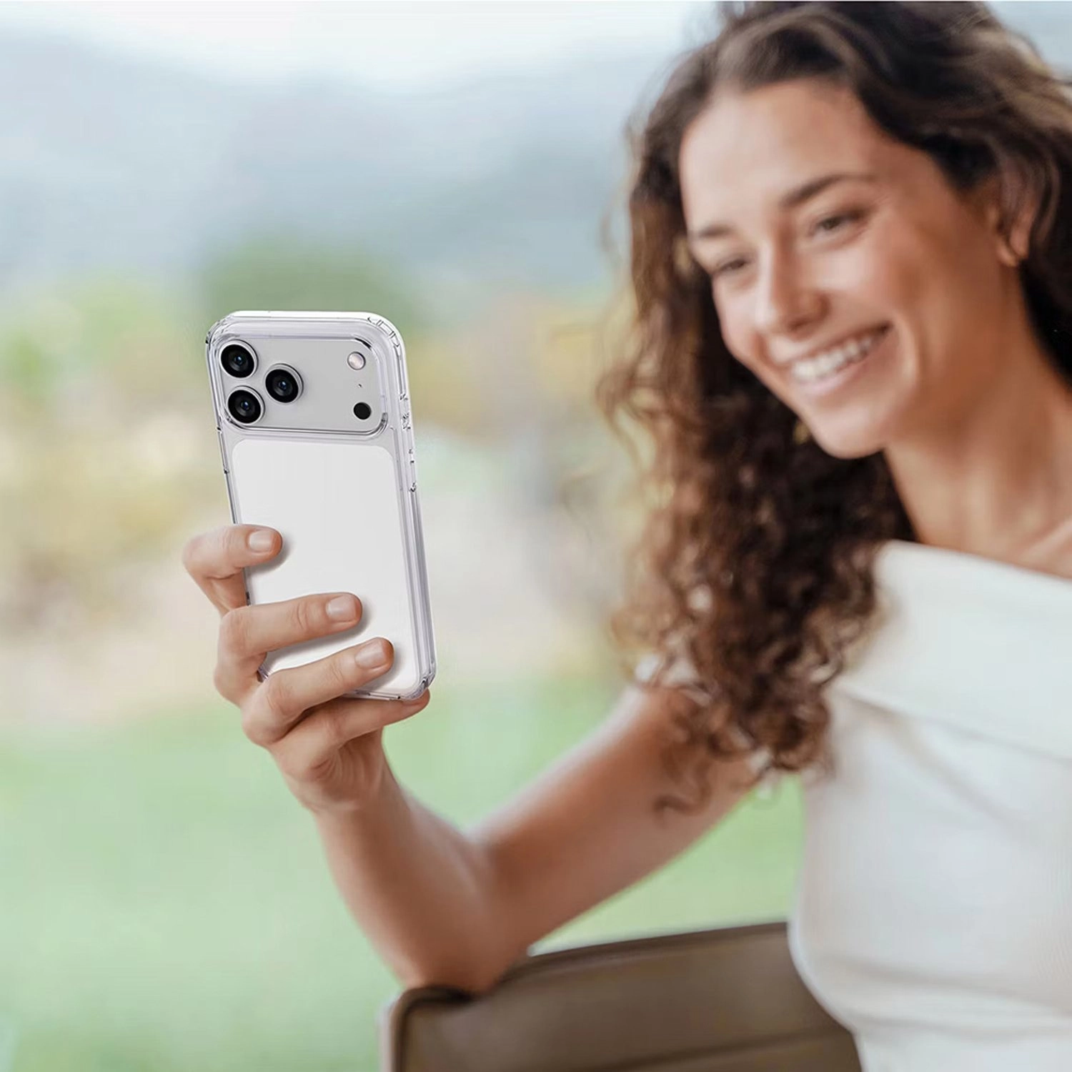 Clara Clear Case with MagSafe for iPhone 17 Pro Max