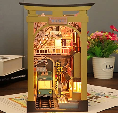 Cherry Blossom Alley - 1:24