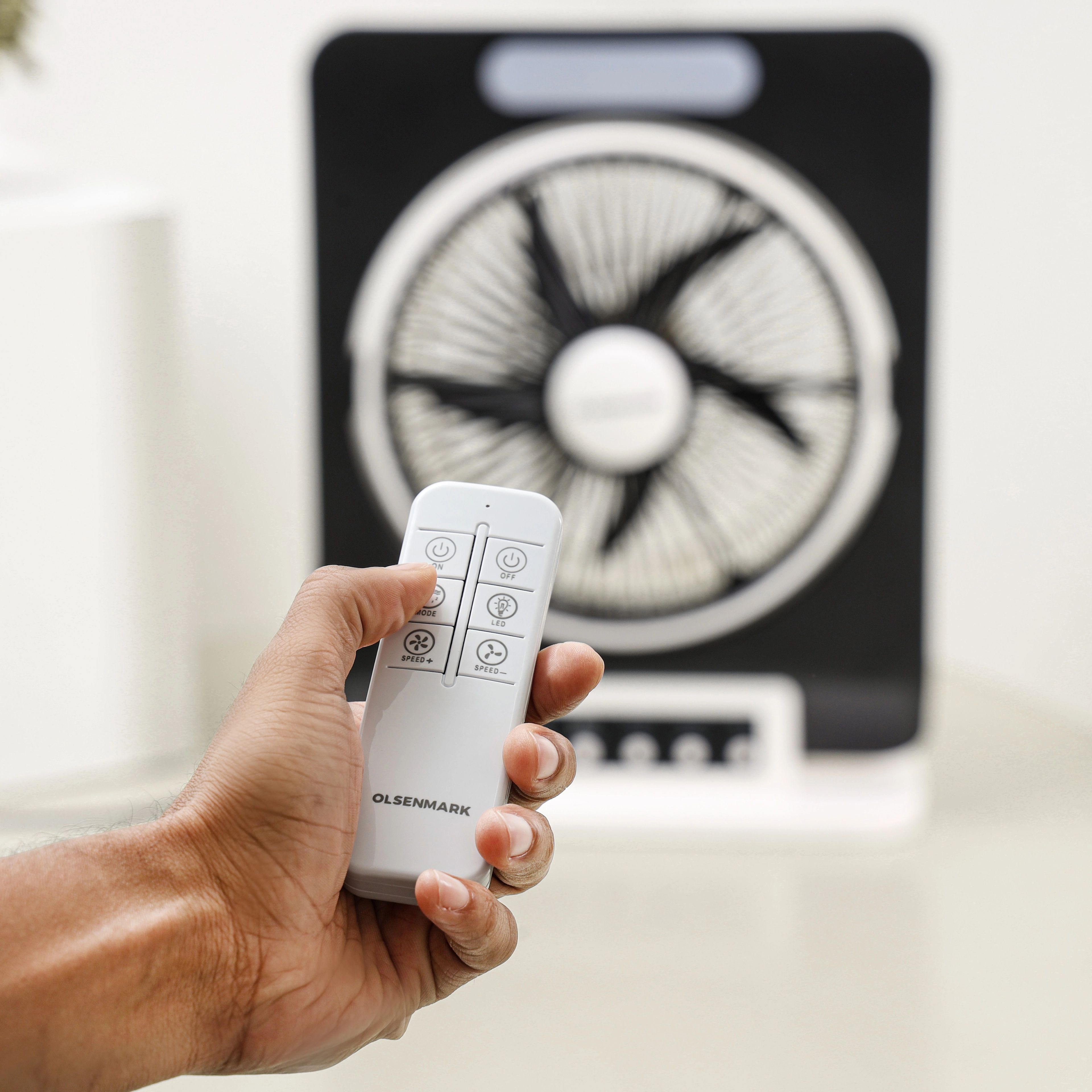 Rechargeble Box Fan - 12" 7Ah Battery Remote