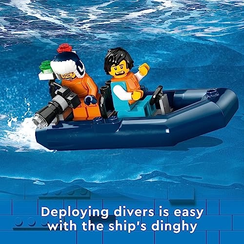 City Arctic Explorer Ship (60368) - Helicopter 7 Minifigures