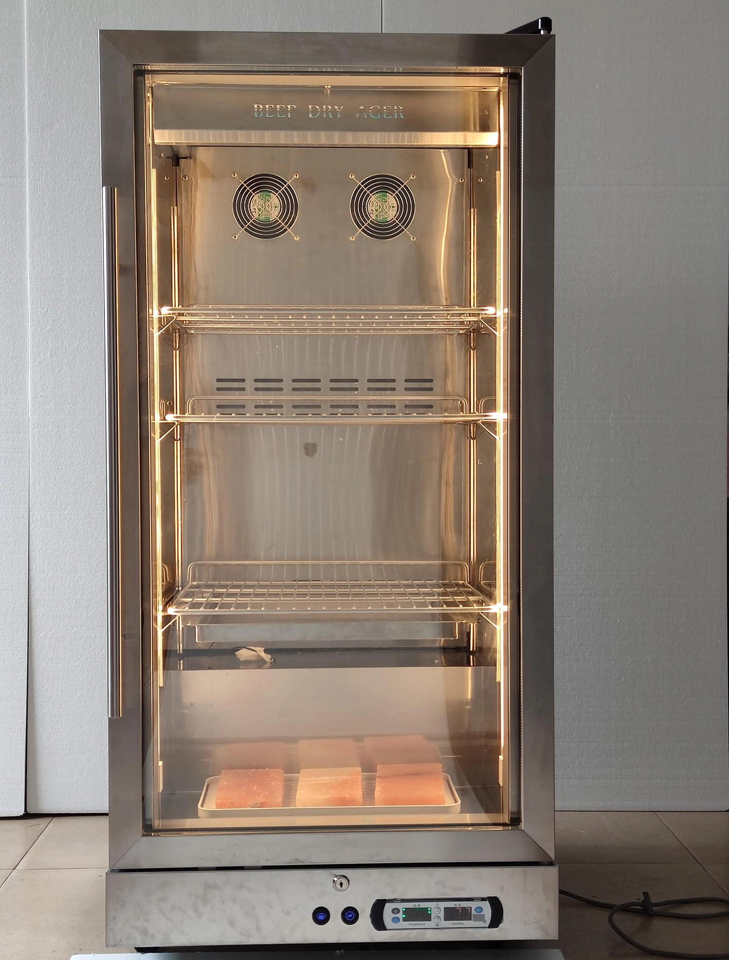 Kolice Commercial Aging Beef Showcase Freezer - 268 Liters -5℃~ to 10℃