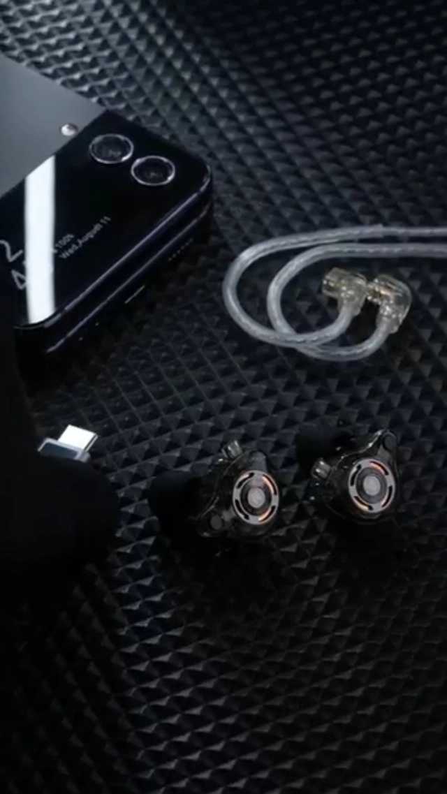 B0GCQL4Y8C Wired Earbud