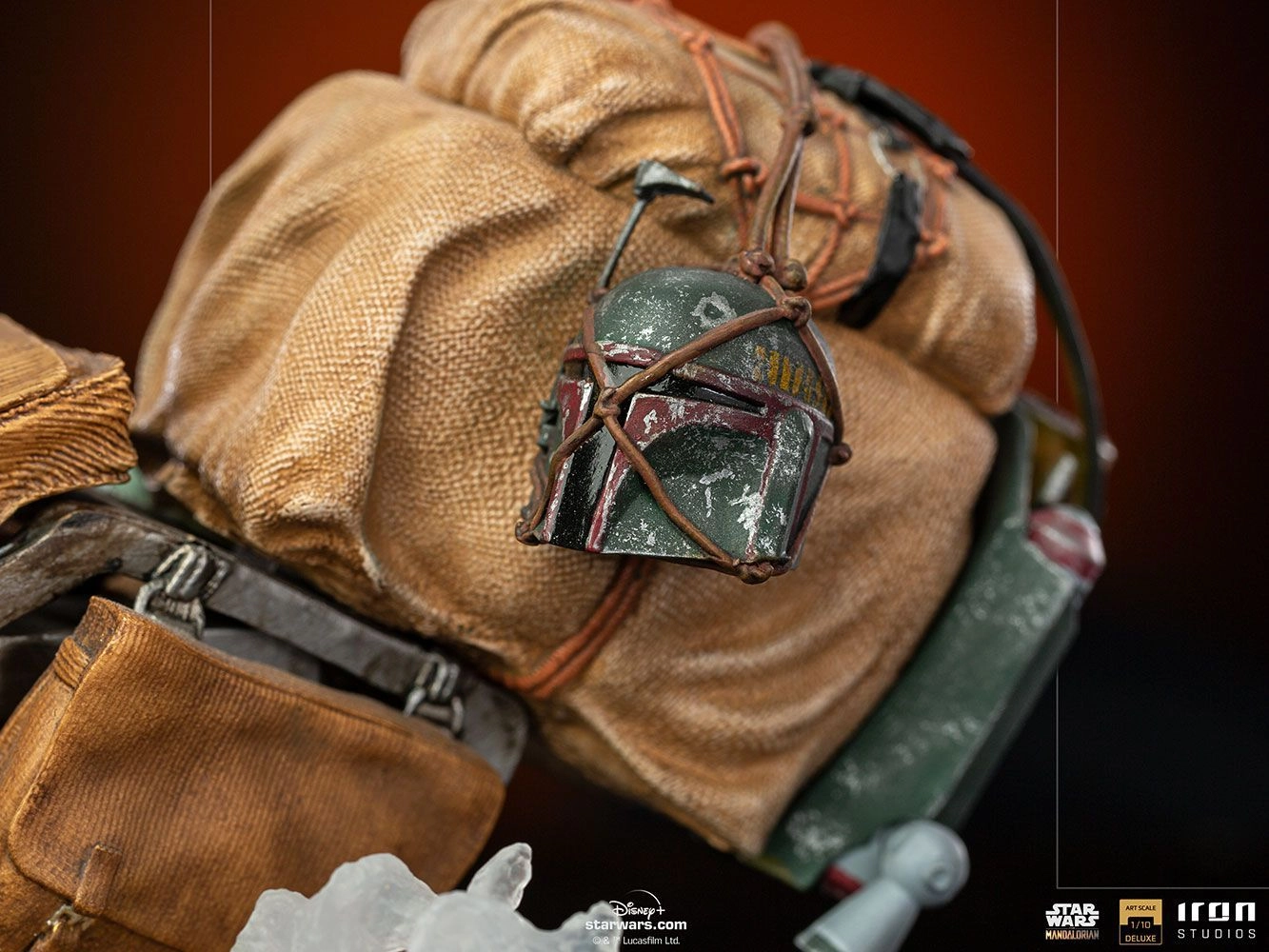 The Mandalorian on Speederbike Deluxe - Star Wars - Battle Diorama Series Art Scale 1:10