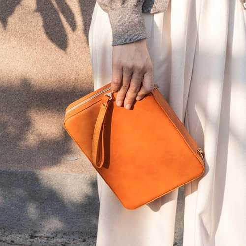 Backgammon Set - Foldable Leather Backgammon Case 30 Artificial Horn Checkers