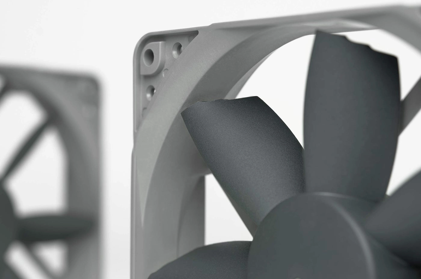 NF-S12B redux-700 - 120mm